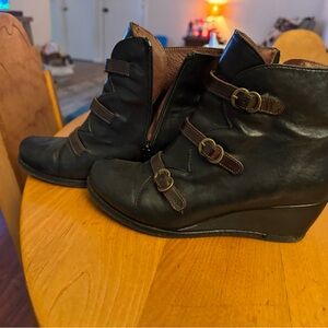 Black Leather Wedge Ankle Boots